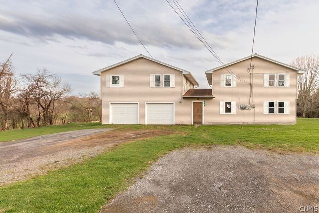 5180 Orangeport Road, Clay, NY 13029