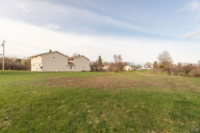 5180 Orangeport Road, Clay, NY 13029