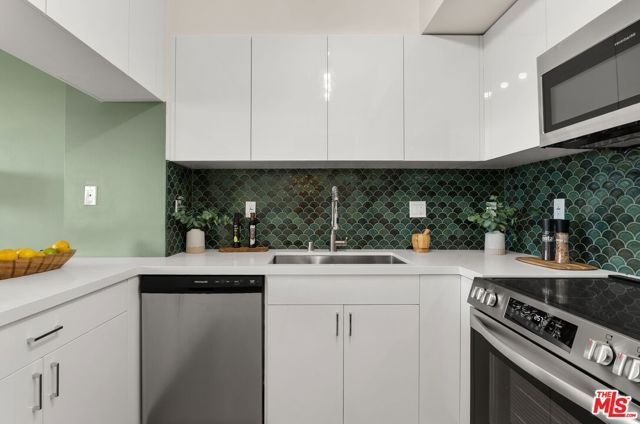 969 Hilgard Avenue 603, Los Angeles, CA 90024