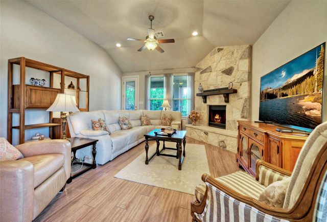 112 Senna DR, Dripping Springs, TX 78620