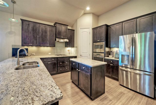 112 Senna DR, Dripping Springs, TX 78620