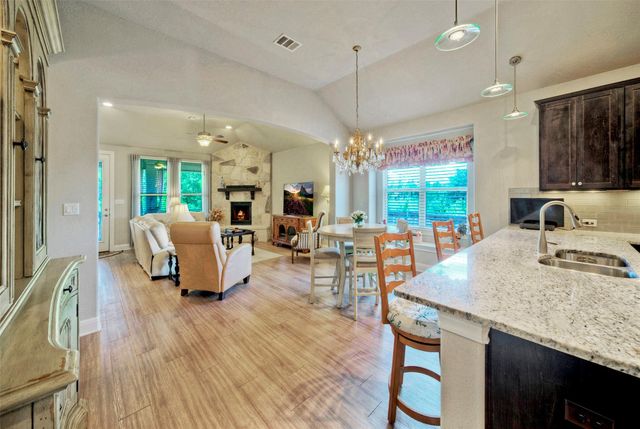 112 Senna DR, Dripping Springs, TX 78620