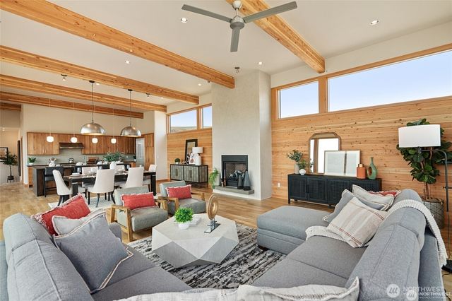 671 Ravens Home Lane, Malaga, WA 98828