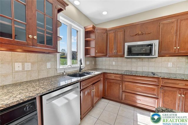 3500 Manor Road, Bethlehem Twp, PA 18020