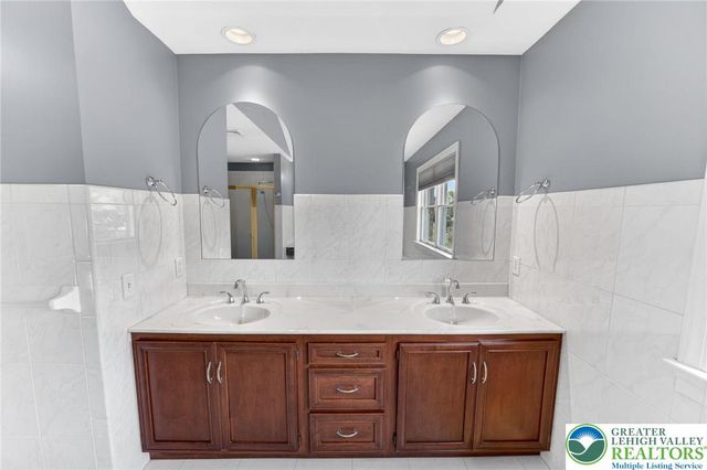 3500 Manor Road, Bethlehem Twp, PA 18020