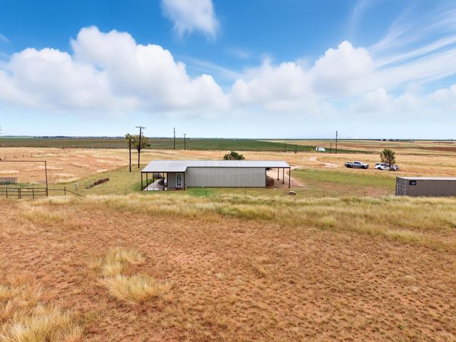 672 Cr M Road, New Home, TX 79383