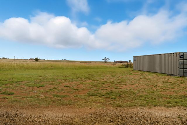 672 Cr M Road, New Home, TX 79383