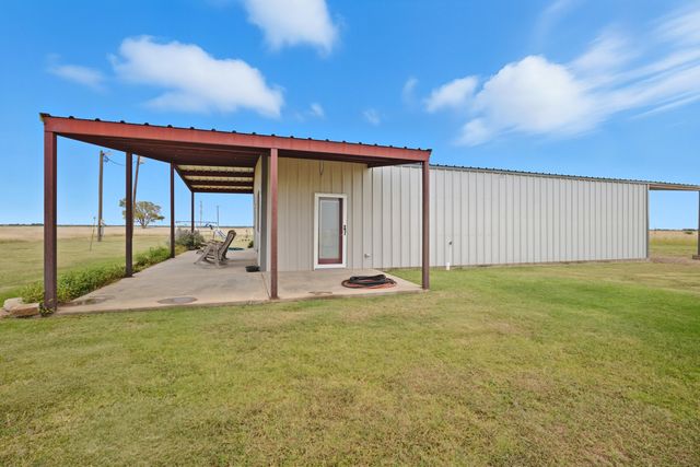 672 Cr M Road, New Home, TX 79383