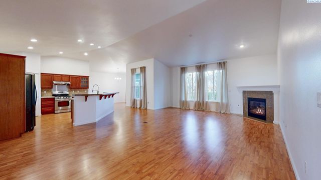 2981 Redrock Ridge Loop, Richland, WA 99354