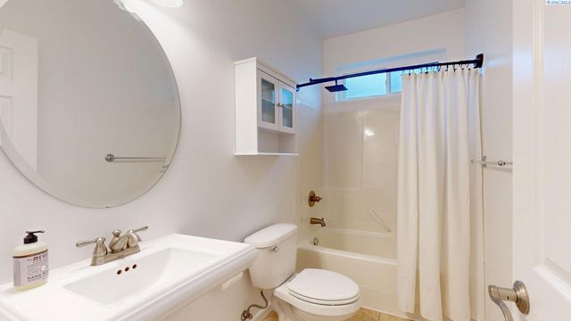 2981 Redrock Ridge Loop, Richland, WA 99354