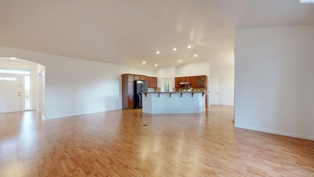 2981 Redrock Ridge Loop, Richland, WA 99354