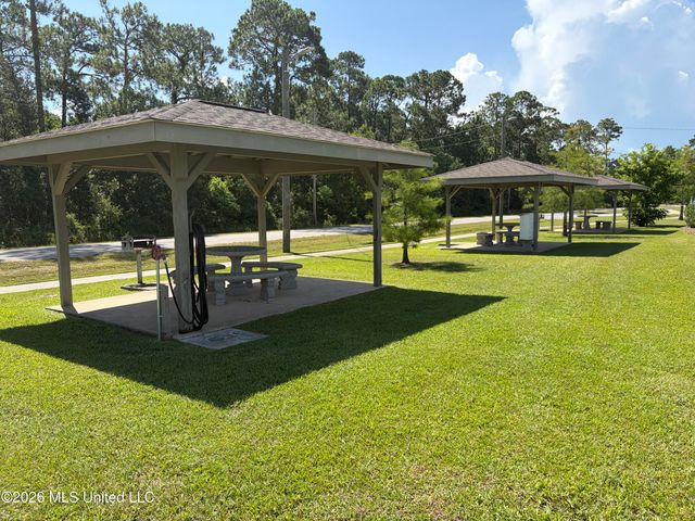 133 Fernwood Drive, Pass Christian, MS 39571