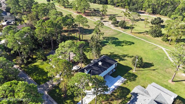 133 Fernwood Drive, Pass Christian, MS 39571
