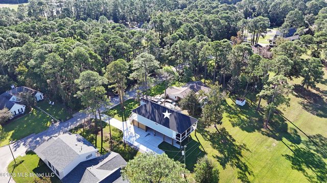 133 Fernwood Drive, Pass Christian, MS 39571
