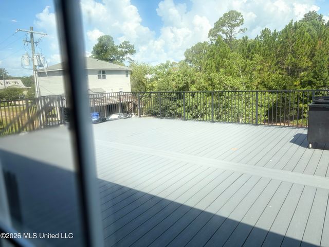 133 Fernwood Drive, Pass Christian, MS 39571