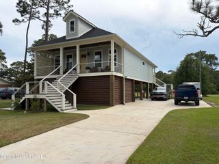 133 Fernwood Drive, Pass Christian, MS 39571