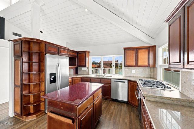 3089 Bayshore Avenue, Ventura, CA 93001