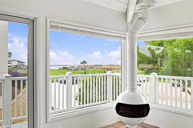 3089 Bayshore Avenue, Ventura, CA 93001