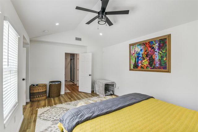 2550 Roy Circle, Houston, TX 77007