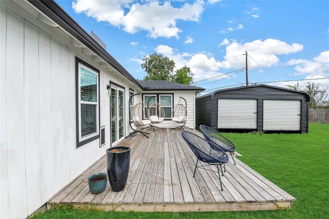 2550 Roy Circle, Houston, TX 77007