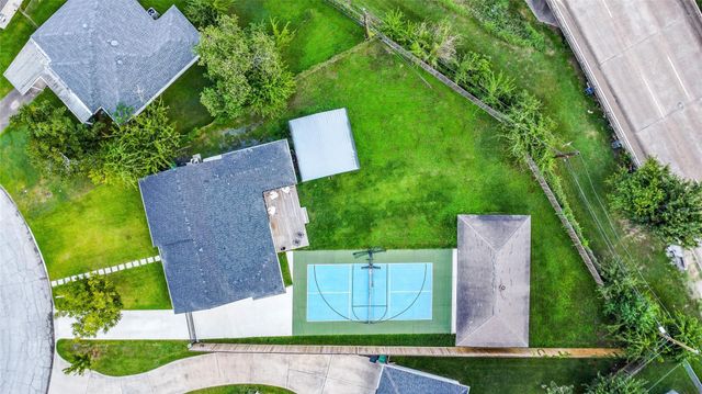 2550 Roy Circle, Houston, TX 77007