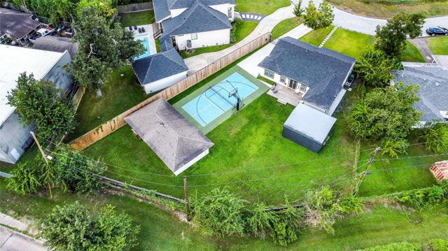 2550 Roy Circle, Houston, TX 77007