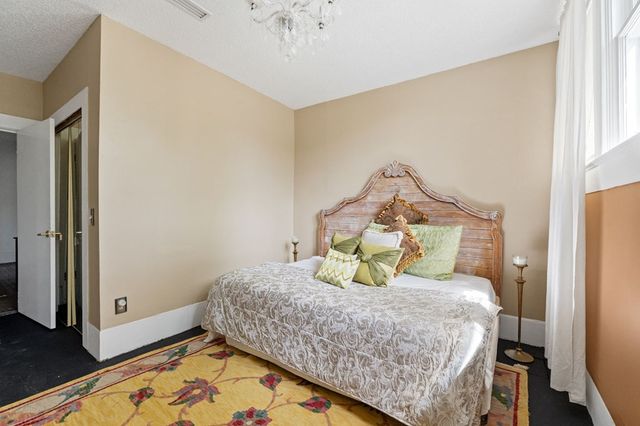 732 S St Andrews, Dothan, AL 36301