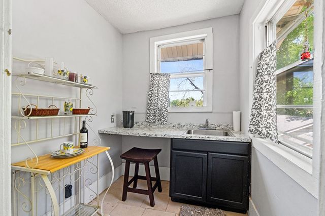 732 S St Andrews, Dothan, AL 36301
