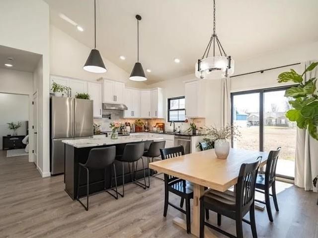 8804 W 49th Terrace, Merriam, KS 66203