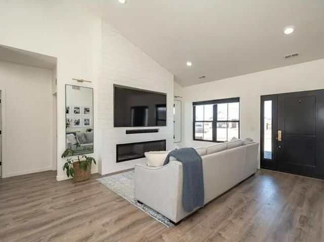 8804 W 49th Terrace, Merriam, KS 66203