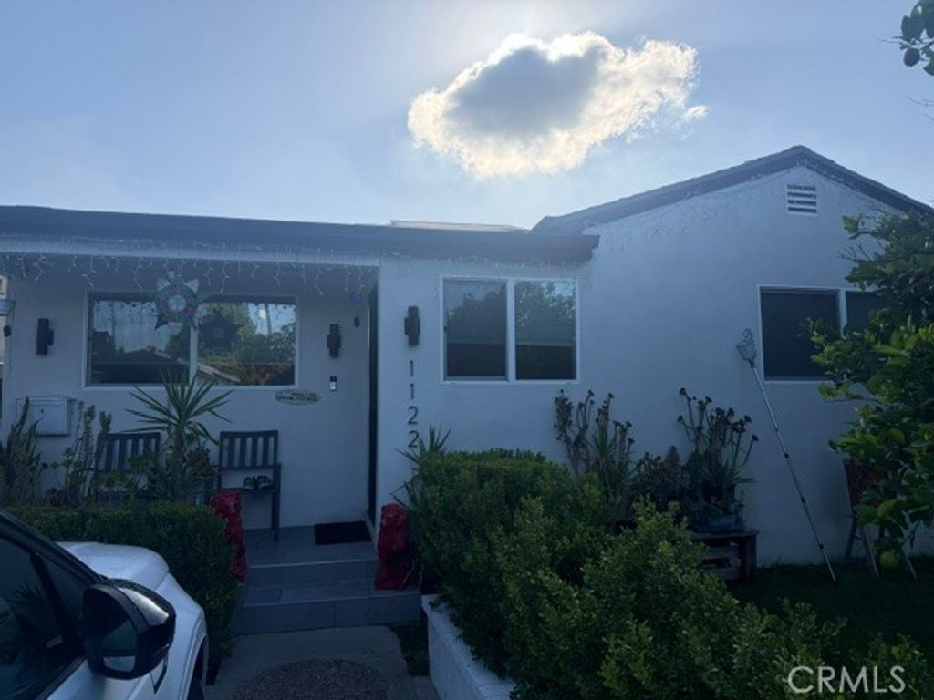 1122 N Beachwood, Burbank, CA 91506 — exterior