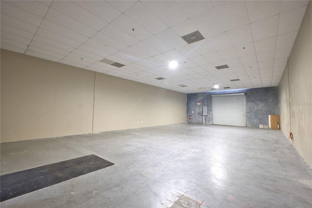Image 11 of property listing at 8810 COMMODITY CIRCLE 12, Orlando, FL 32819