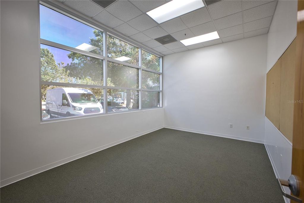 Image 6 of property listing at 8810 COMMODITY CIRCLE 12, Orlando, FL 32819