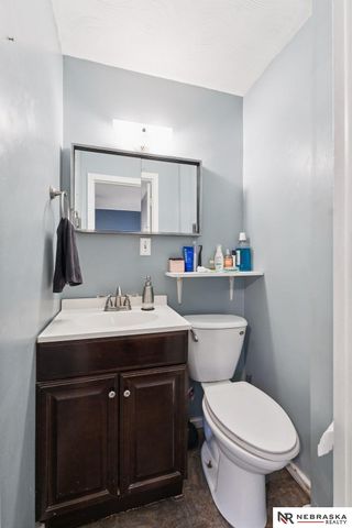 2134 S 35th Street, Omaha, NE 68105