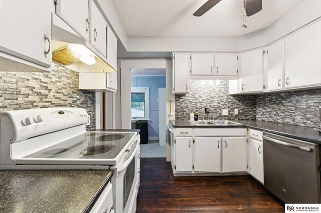 2134 S 35th Street, Omaha, NE 68105