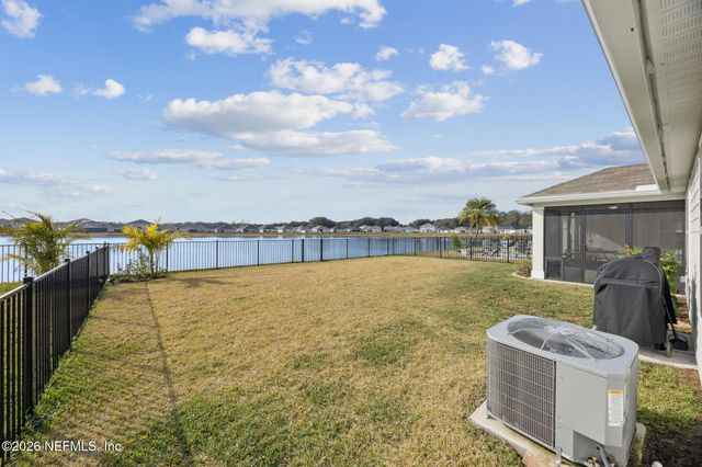 887 PANTHER LAKE Parkway, Jacksonville, FL 32221