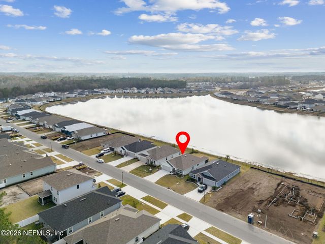 887 PANTHER LAKE Parkway, Jacksonville, FL 32221