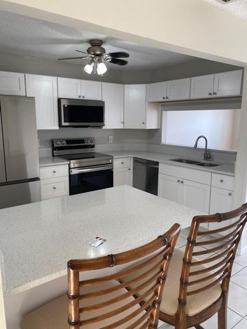 2217 W Discovery Cir Circle W, Deerfield Beach, FL 33442