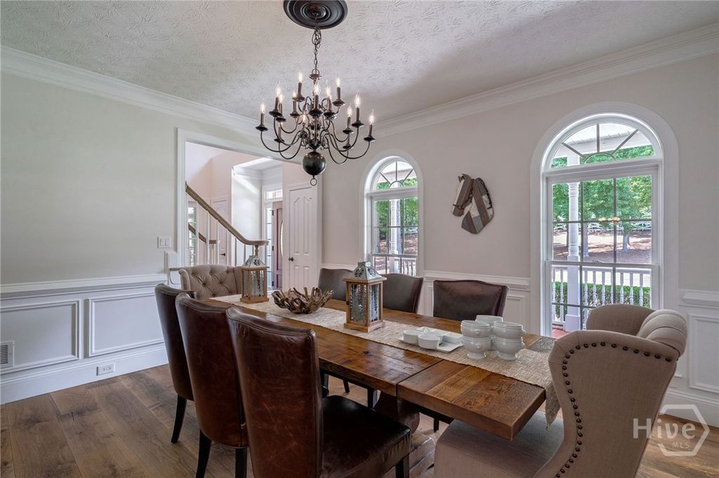 Image 11 of property listing at 2391 Rabbit Farm Circle, Loganville, GA 30052