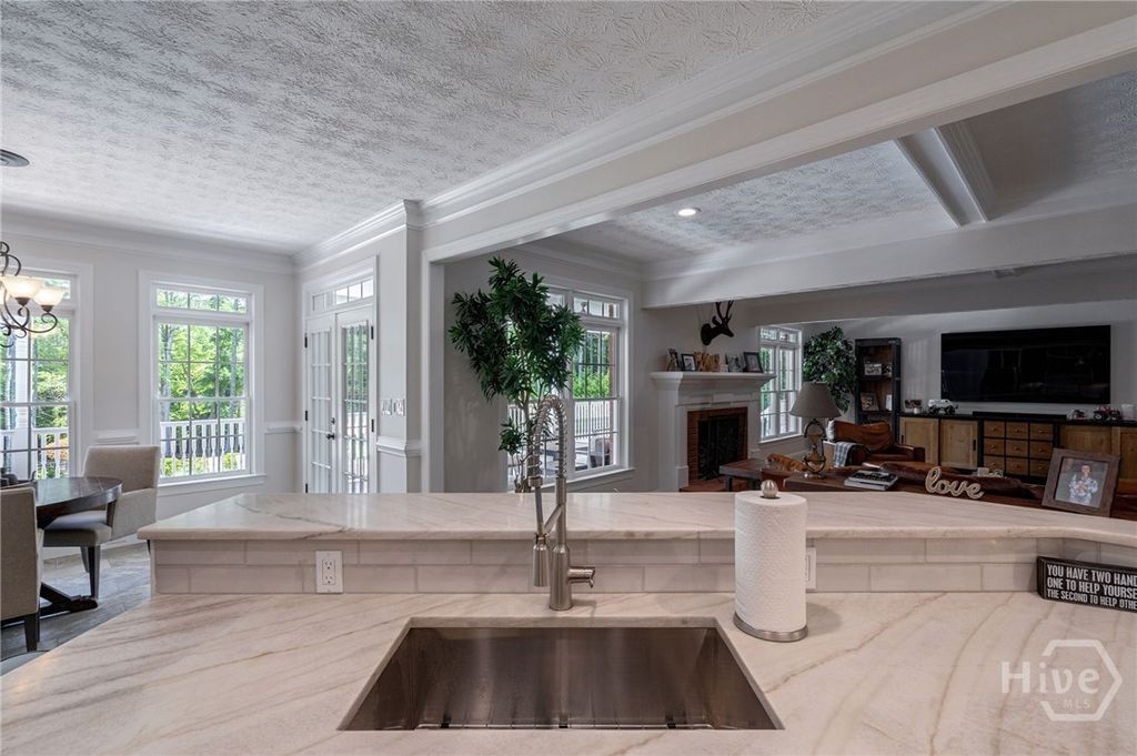 Image 16 of property listing at 2391 Rabbit Farm Circle, Loganville, GA 30052