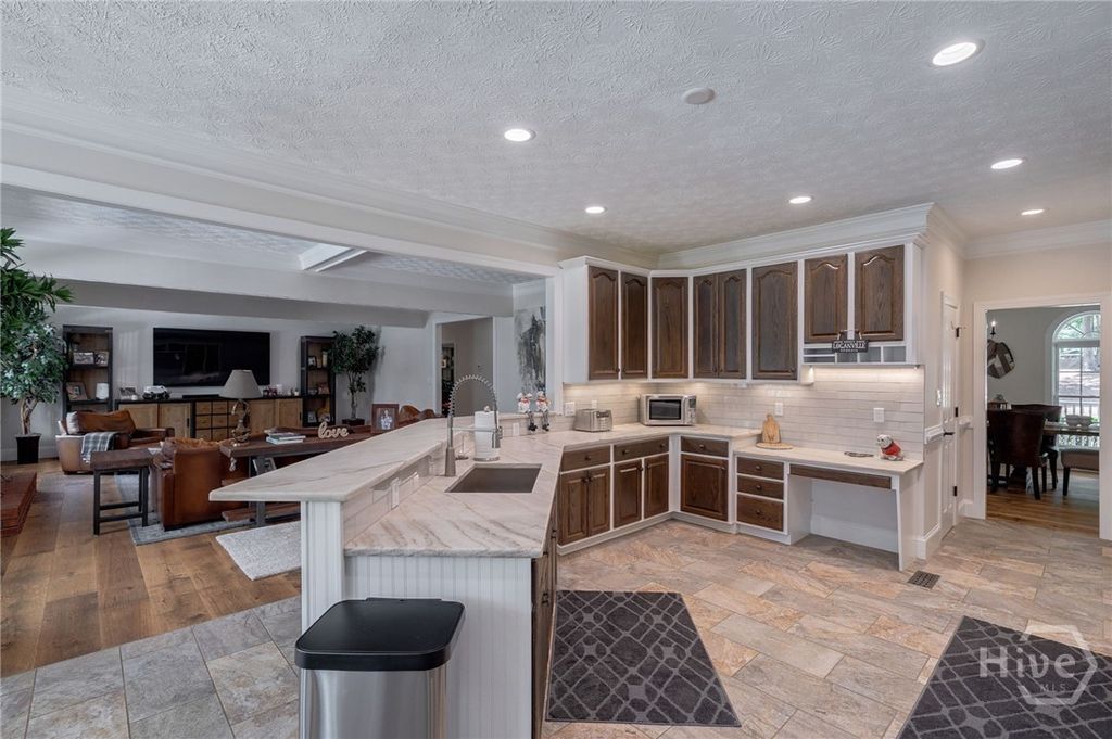 Image 20 of property listing at 2391 Rabbit Farm Circle, Loganville, GA 30052