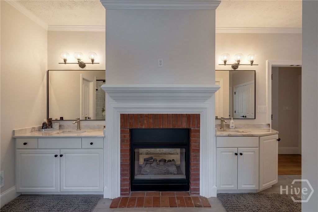 Image 29 of property listing at 2391 Rabbit Farm Circle, Loganville, GA 30052