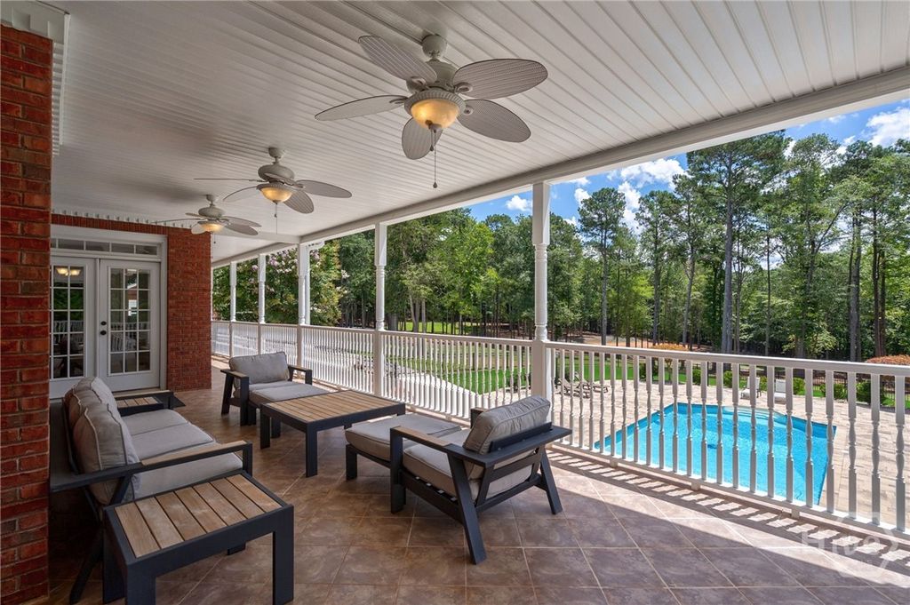 Image 32 of property listing at 2391 Rabbit Farm Circle, Loganville, GA 30052