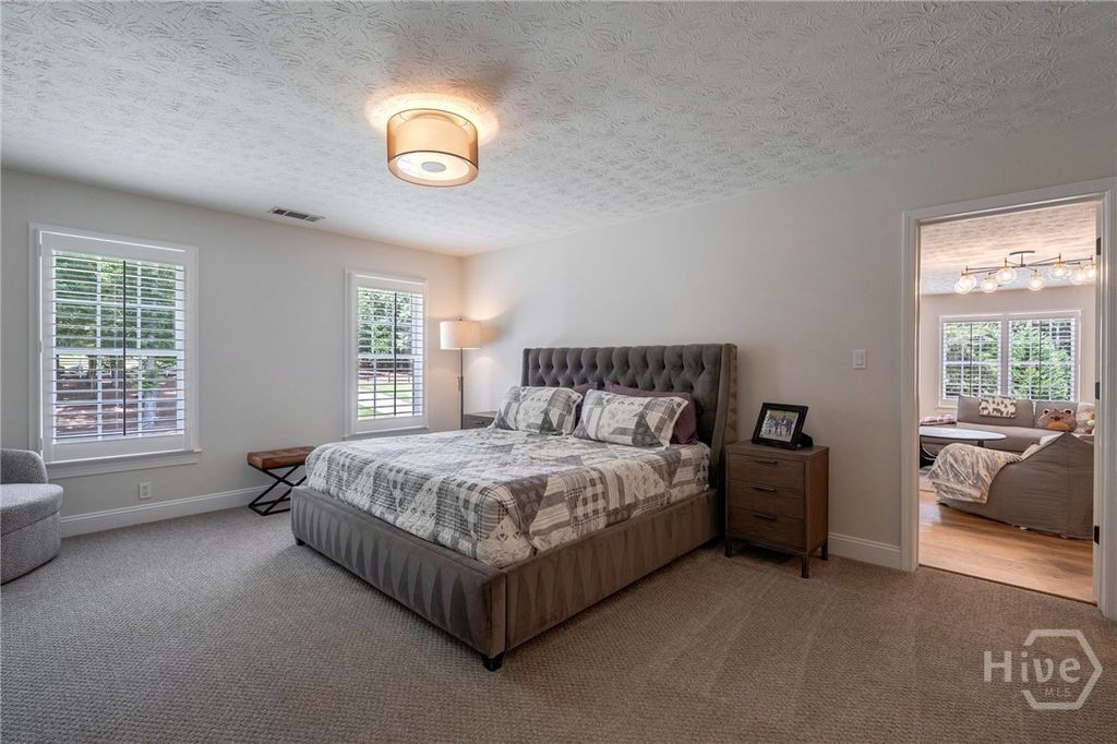 Image 40 of property listing at 2391 Rabbit Farm Circle, Loganville, GA 30052