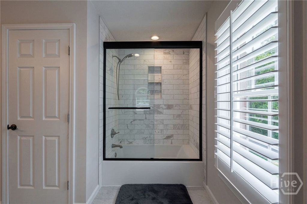 Image 45 of property listing at 2391 Rabbit Farm Circle, Loganville, GA 30052