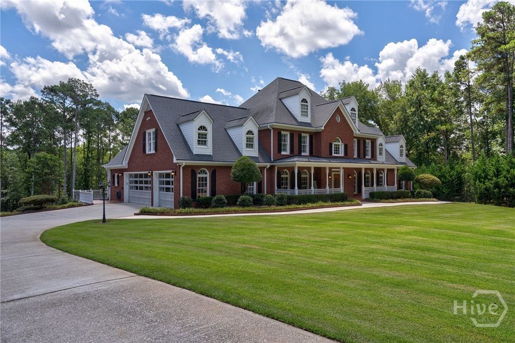 Image 6 of property listing at 2391 Rabbit Farm Circle, Loganville, GA 30052