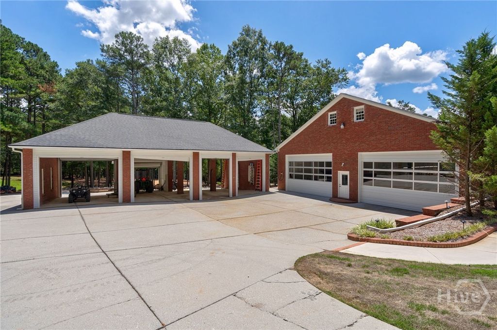 Image 68 of property listing at 2391 Rabbit Farm Circle, Loganville, GA 30052