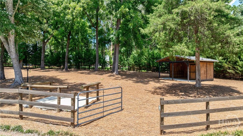 Image 71 of property listing at 2391 Rabbit Farm Circle, Loganville, GA 30052