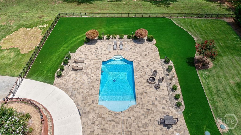 Image 74 of property listing at 2391 Rabbit Farm Circle, Loganville, GA 30052