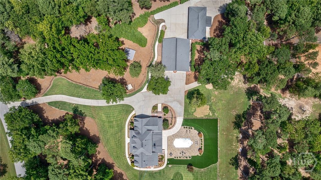 Image 75 of property listing at 2391 Rabbit Farm Circle, Loganville, GA 30052